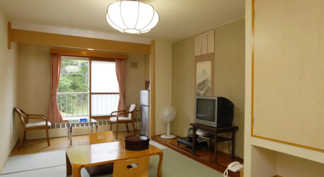 Akanko Onsen Sansuiso, Buchen Sie Hotel Hotels in Kushiro mit Parkplatz, Parkplätze