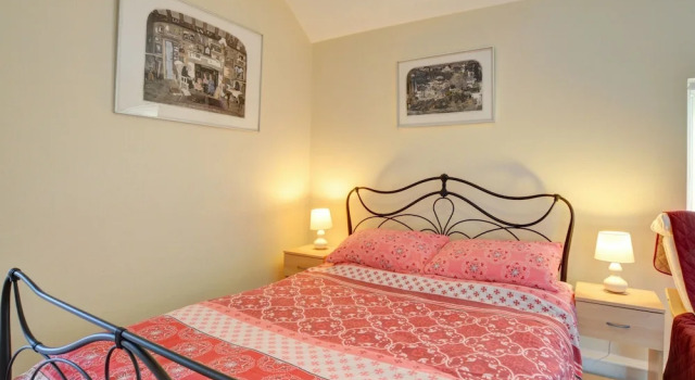 Spacious Holiday Home in Felindre With Garden, 预订 酒店 兰盖勒 南威尔士