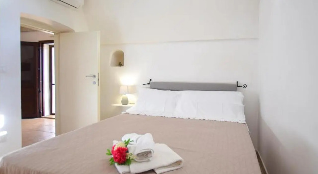 Stunning Home in San Vito dei N. With 2 Bedrooms, Book Hotel Hotels in Murgia with Parking, Parking