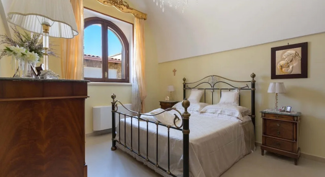 2498 Villa Raffaella by Barbarhouse, Book Villa Sommerhuse i Spongano, Hytte