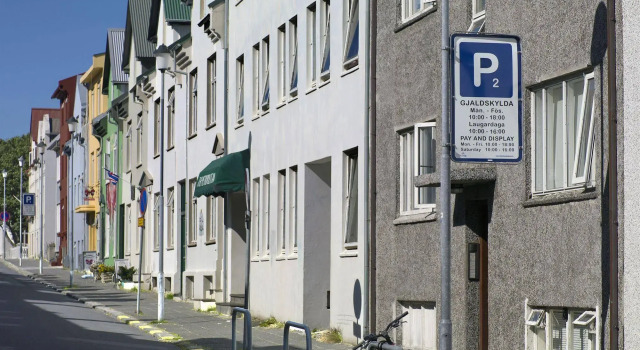 Reykjavík Central Apartments, Забронировать Апартаменты/квартира Отели Хёвюдборгарсвайдид с парковкой, Парковка