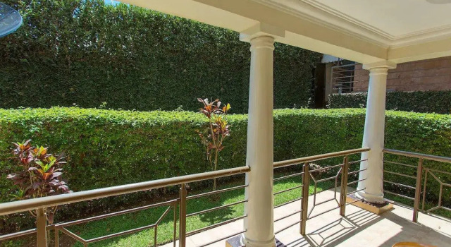 Номер Standard The Country Inn Hotel
