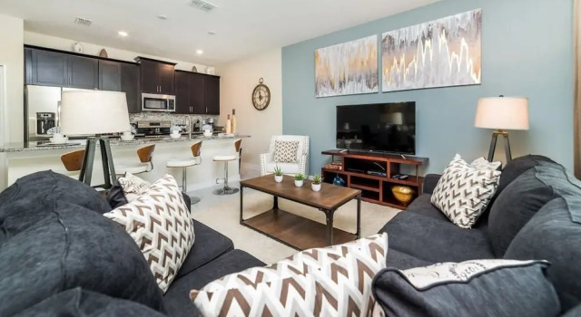 Grhdog9045 - Champions Gate Resort - 4 Bed 3 Baths Townhouse, Забронировать Курортный отель Отели Фор Корнерз с бассейном, Бассейн