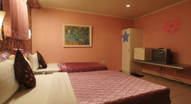 Boston Plus Hotel, Book Hotel Chiayi City Chiayi County