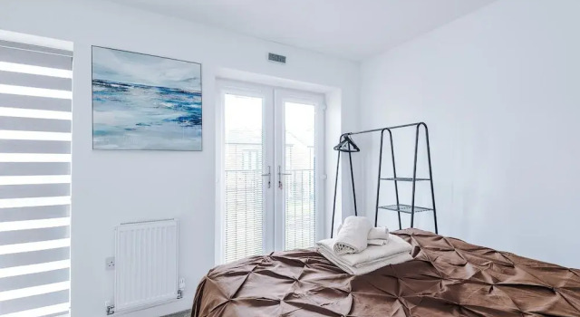 Luxury 2br in Salford, Slps 6, Wifi, Parking & ps5
