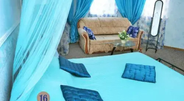 Hotel Po-Domashnemu, Book Hotel Zjytomyr 