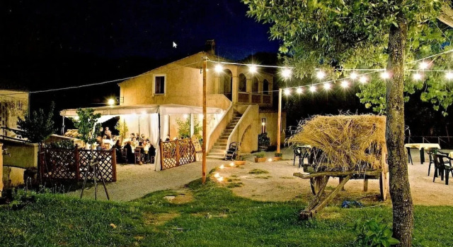 Agriturismo Colloreto, Book Feriehus Hoteller i Pollino med morgenmad, Morgenmad