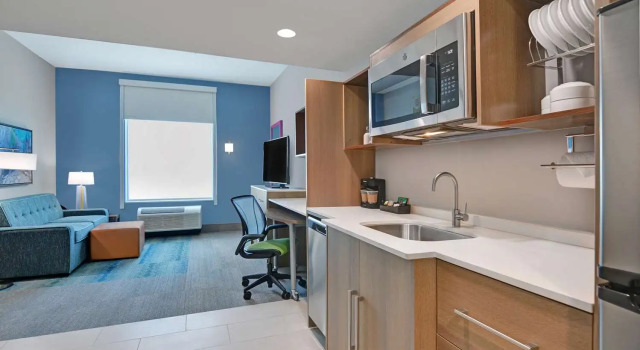 Двухместный люкс c 1 комнатой Home2 Suites By Hilton Bentonville Rogers
