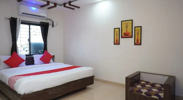 OYO 24432 Yash Residency