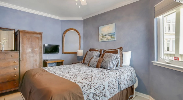 Seascape 2105 1 Bedroom Condo by RedAwning