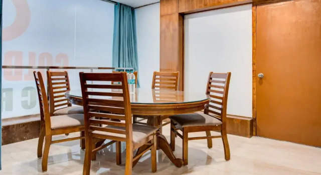 Номер Premium Treebo Golden Inn, 700 Mtrs From Promenade Beach