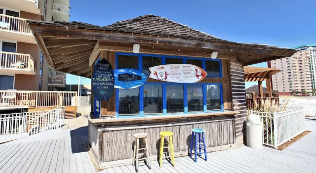 Terrace at Pelican by Panhandle Getaways, Забронировать Курортный отель Курортные отели Дестин, рядом с Аквапарк Биг-Каунас, Курортный отель