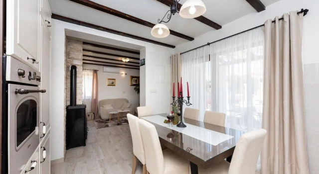 Beautiful Home in Bibinje With 2 Bedrooms, Wifi and Outdoor Swimming Pool, Забронировать Отель Бибинье Задарская жупания, рядом с Пляж Бибиньски Мликарич
