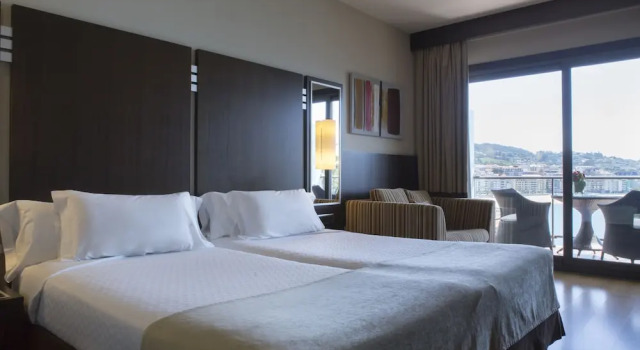 Двухместный номер Standard с балконом и с видом на море Gran Talaso Hotel Sanxenxo
