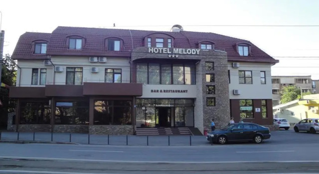 Hotel Melody, Varaa Hotelli Oradea 
