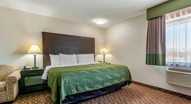 Doppel Suite Quality Inn New London