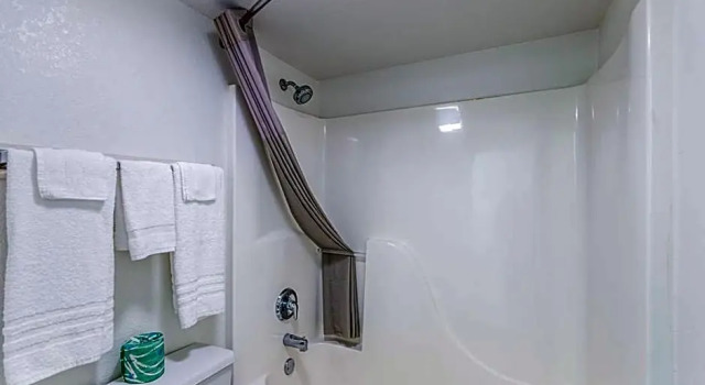 Номер Standard Motel 6 Cleveland, TX