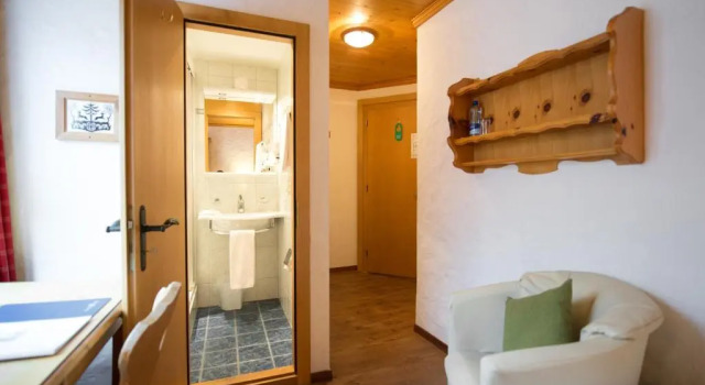 Номер Standard Sporthotel Victoria