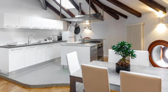 Апартаменты Attic Floor Venice Apartment