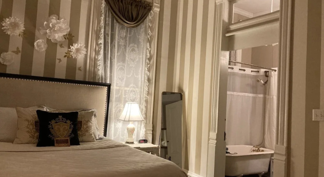 Номер Classic с балконом Coppersmith Inn Bed And Breakfast