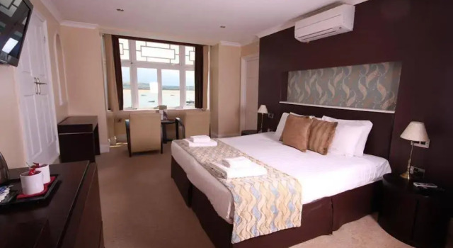 Dovey Inn