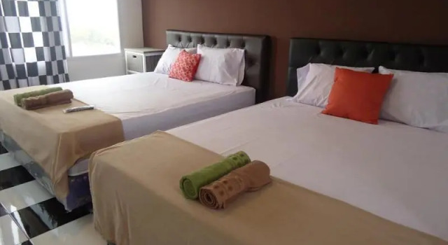 Amoory Venice, Rezervovat Hotel Parompong West Java