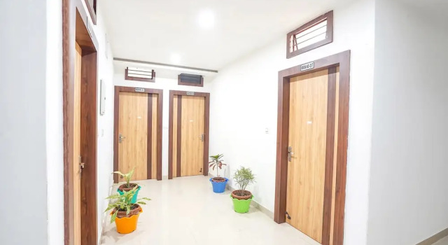 FabHotel Vairagi Inn
