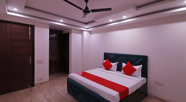 Pari Residency by OYO
