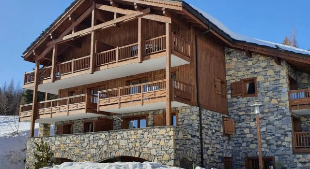 Appartement Montvalezan-La Rosière, 3 pièces, 4 personnes - FR-1-398-624, Забронировать Апартаменты/квартира Отели Ла-Розьер с парковкой, рядом с Горнолыжный курорт Ла Розьер, Парковка