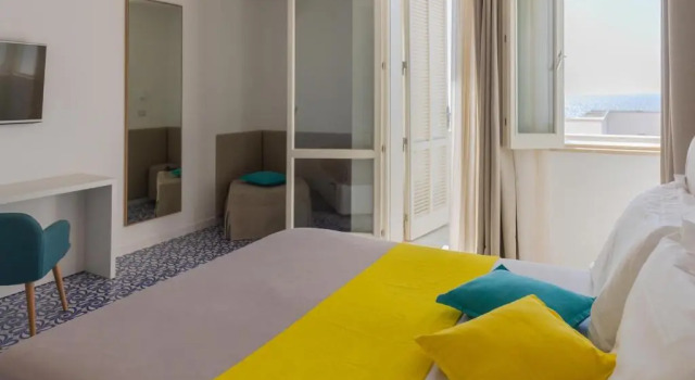Трёхместный номер Superior с видом на море Grand Hotel Riviera - CDSHotels