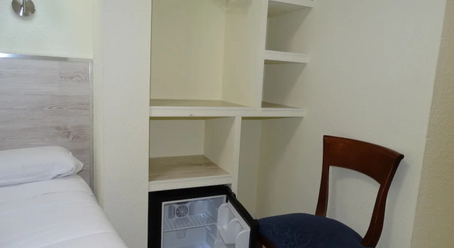 El Otero 2, Book Hostel / Vandrerhjem Hostels i Castilla-La Mancha, Hostel / Vandrerhjem