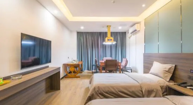Номер Standard с видом на город World Union Service Apartment Cosmo