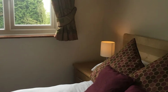 Люкс The Dog & Partridge Country Inn