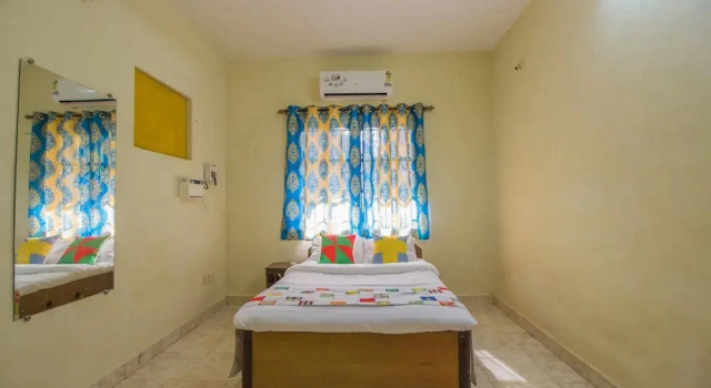 OYO 12037 Home 2BHK With Balcony Margao, Забронировать Отель Отели Южного Гоа с парковкой, Парковка