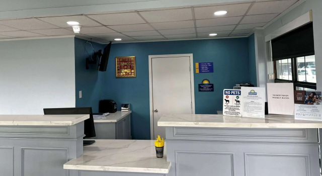 Days Inn by Wyndham Lake Charles, Забронировать Отель Лейк-Чарльз Луизиана, рядом с Lake Charles Visitor Center