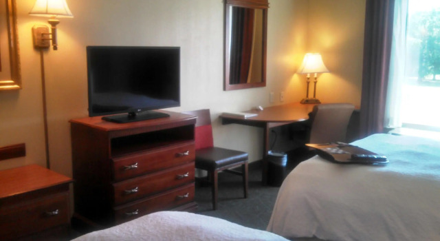 Четырёхместный номер Standard Hampton Inn Greenwood