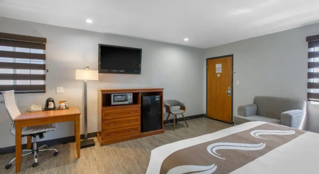 Номер Standard Quality Inn Near Hollywood Walk of Fame