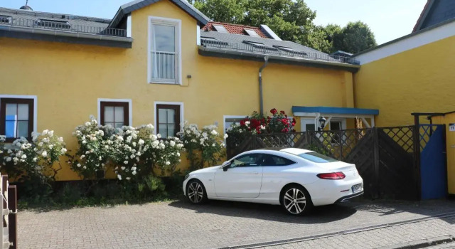 Gelbeshaus1, Varaa Hotelli Schwalbach am Taunus Taunus