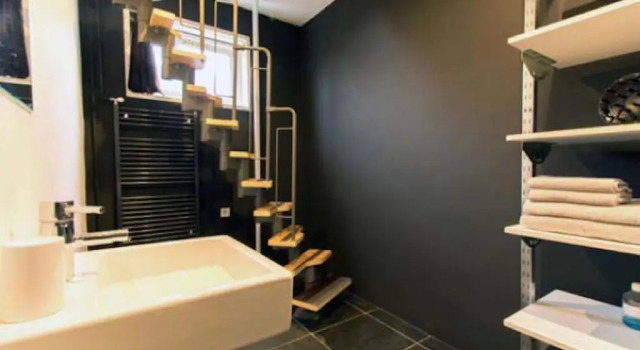 Апартаменты Paardenstal, Private House with wifi and free parking for 1 car