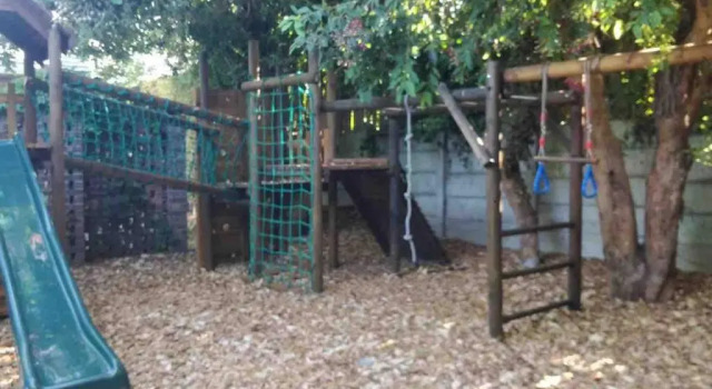 Коттедж с 2 комнатами Beautiful 2 bed cottage along Constantia Wine route with pool