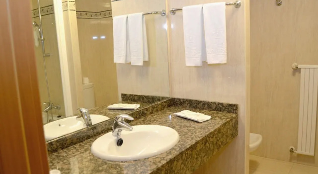 Трёхместный номер Standard Hotel Lasa Sport