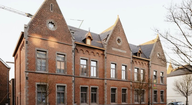 Apartment for 4 Guests in Bree, Book Apartment Fleurus Hainaut Province