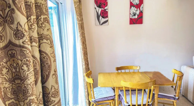 3 Bed - Sleeps 4 - Free Parking - Private Garden, Забронировать Дом для отпуска Уэллингборо Нортгемптоншир