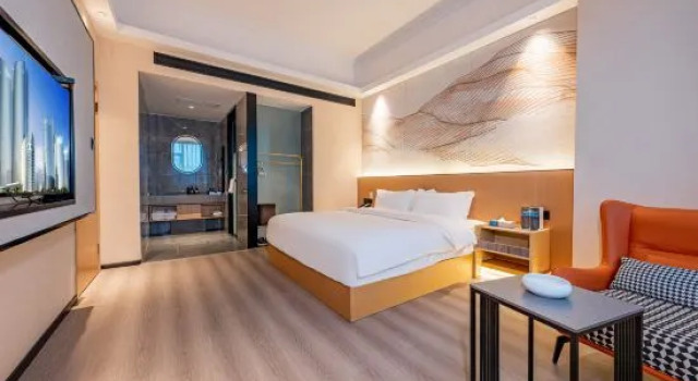 Люкс MAISON Hotel (Wanda Plaza, Changde Railway Station, Changde)