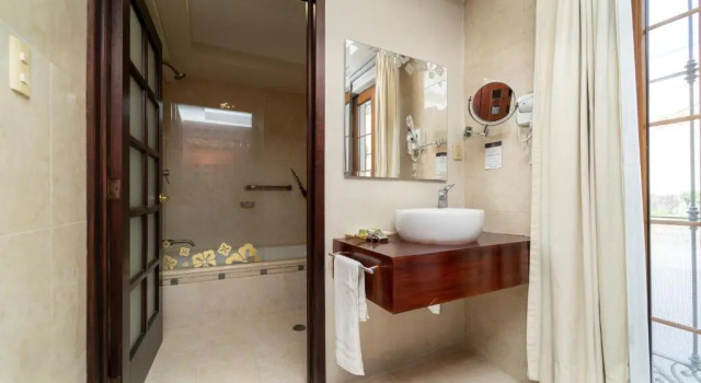 Полулюкс Casa de las Flores Hotel