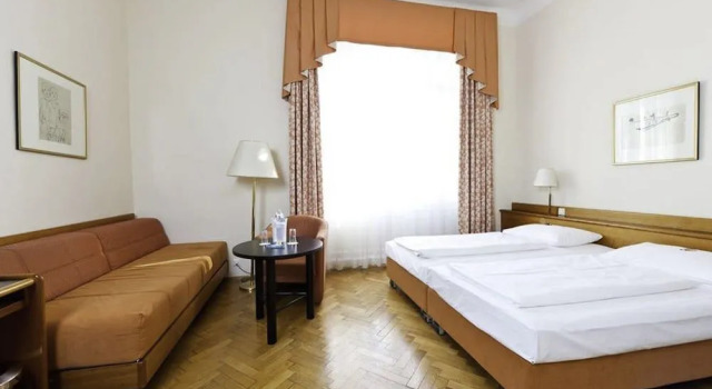 Quick Continental Hotel, Book Hotel Lahore Pakistan