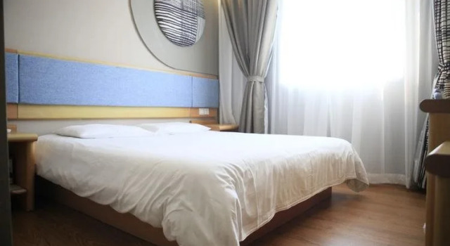 Home Inn Sanyuanli - Guangzhou, Забронировать Отель Гуанчжоу Guangzhou Area, рядом с Guangzhou Baiyun Wanda Plaza