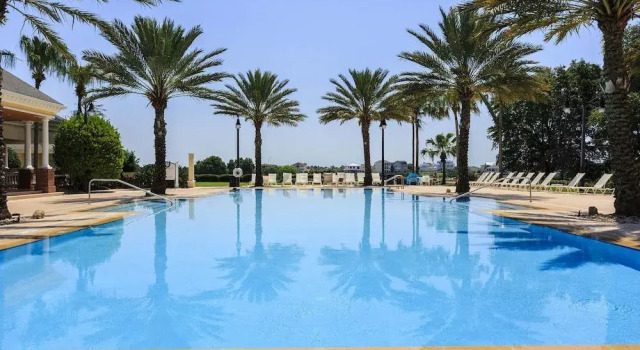 3 Bed 3 Bath condo w/ TV Golf Course Views by RedAwning