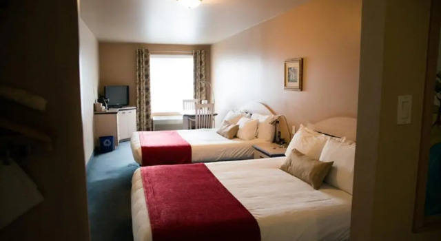Четырёхместный номер Standard Auberge lAmbassadeur