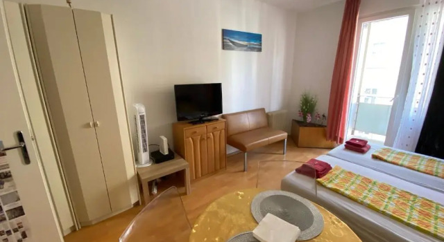 Apartments RH, Rezerwuj Apartament Hotele w Wiedeń z parkingiem, Parking